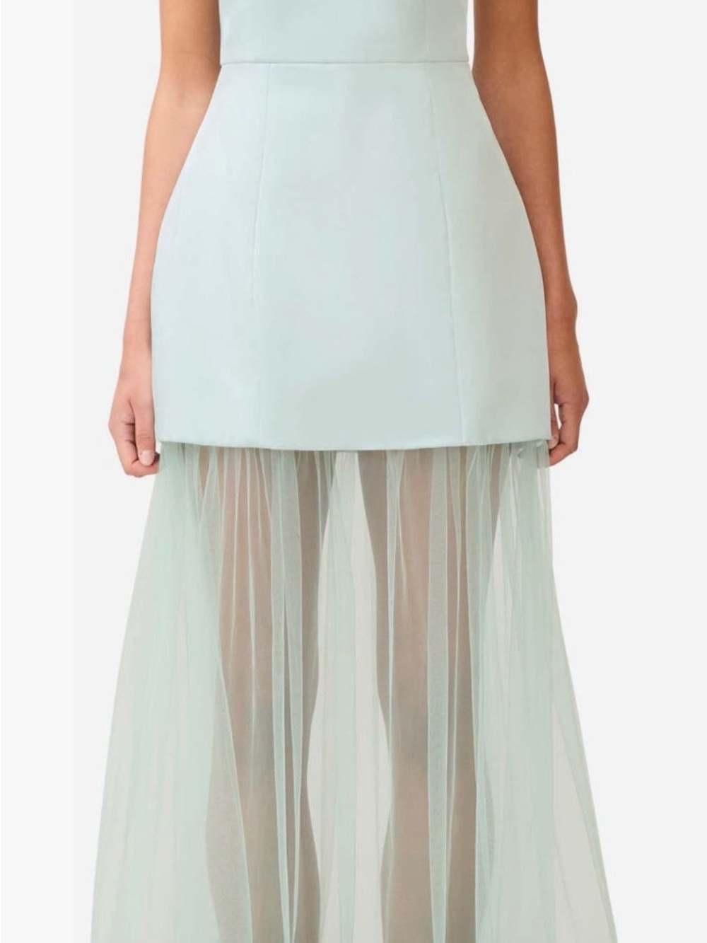 Elliatt
Marcella Strapless
Gown Sea Green